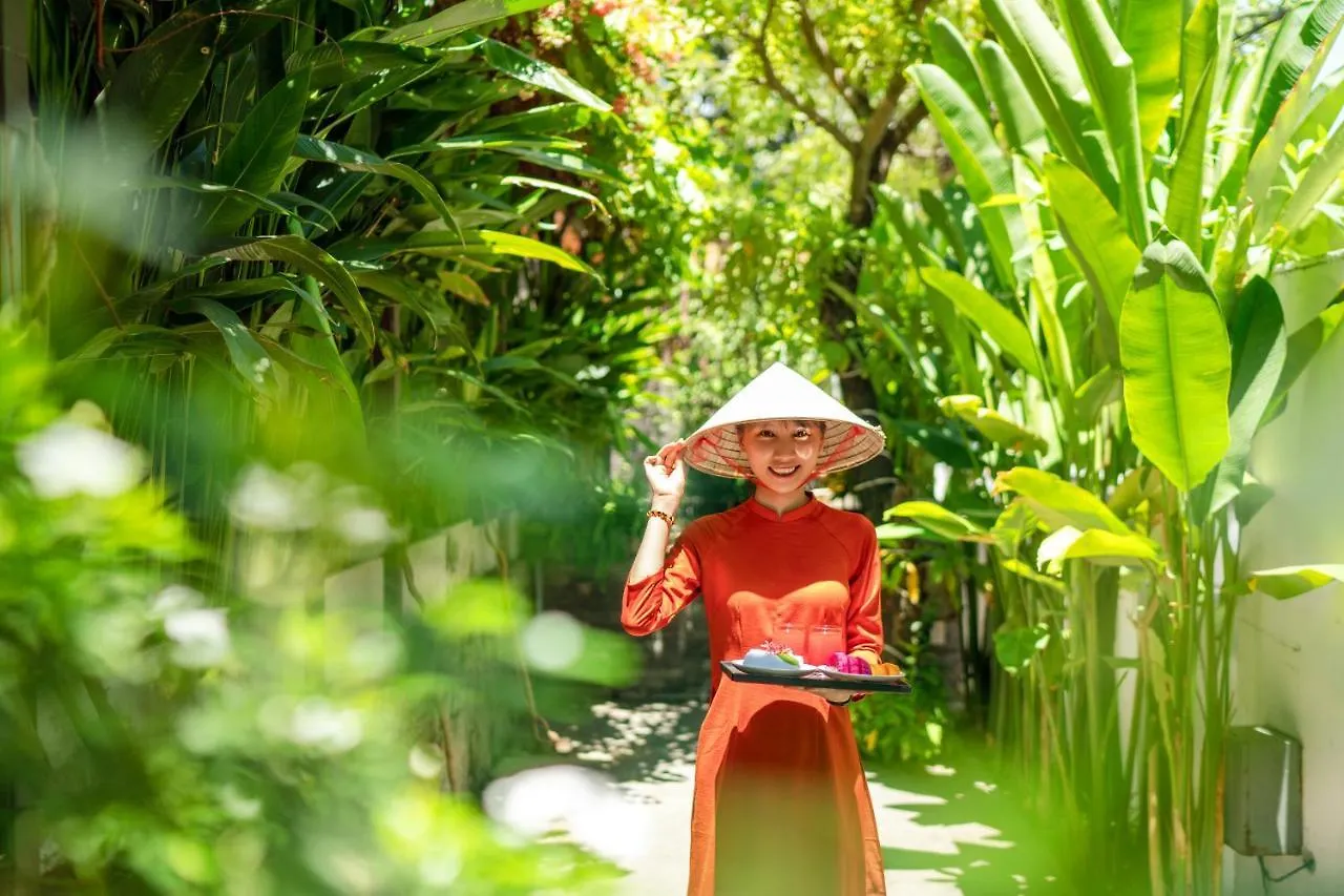 December Town Hoi An Villa 3*,