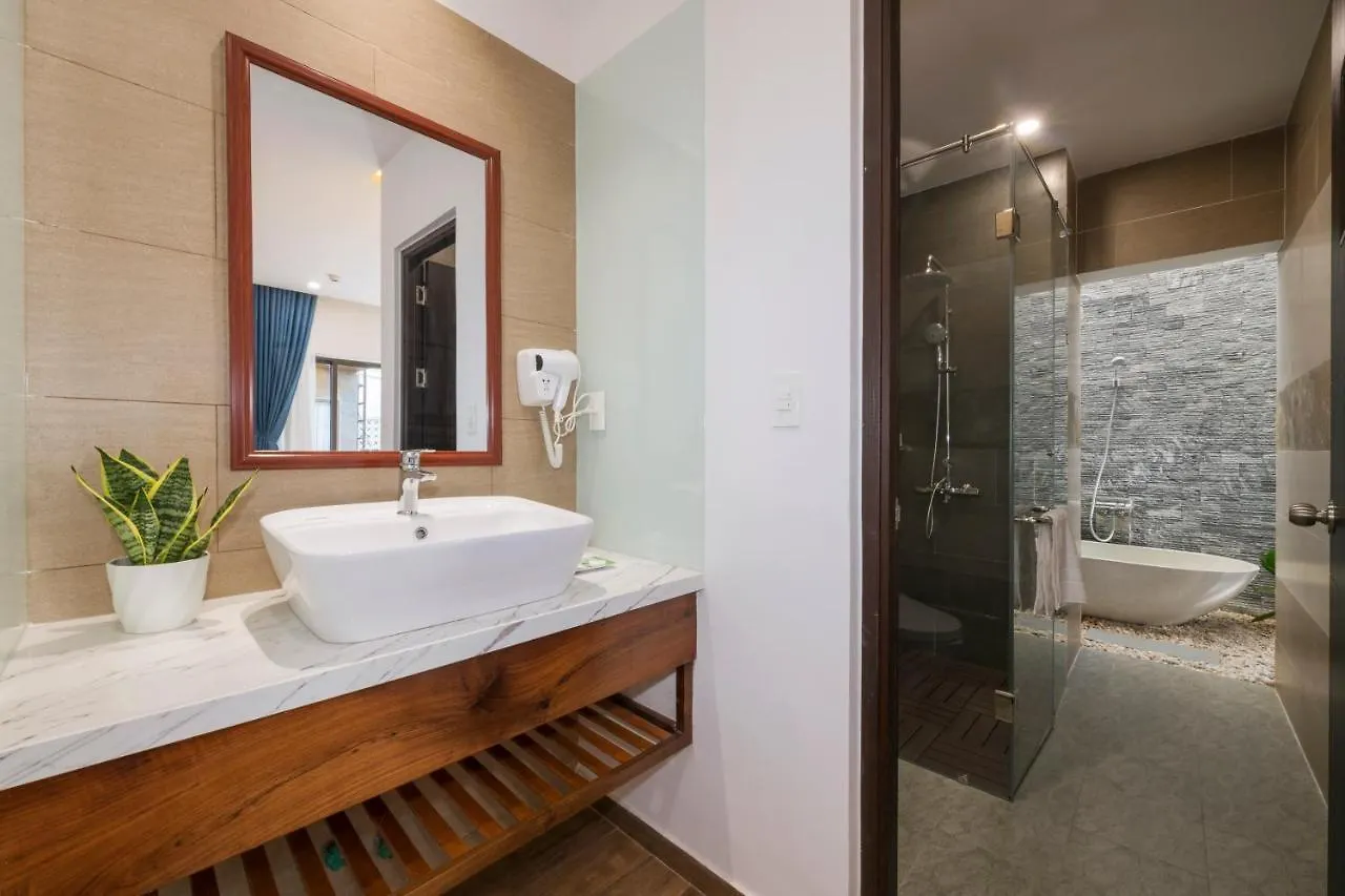 December Town Hoi An Villa Hotel